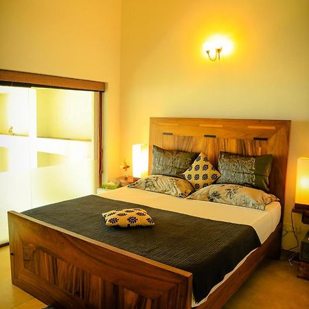 The Cove Hotel Negombo Exterior photo