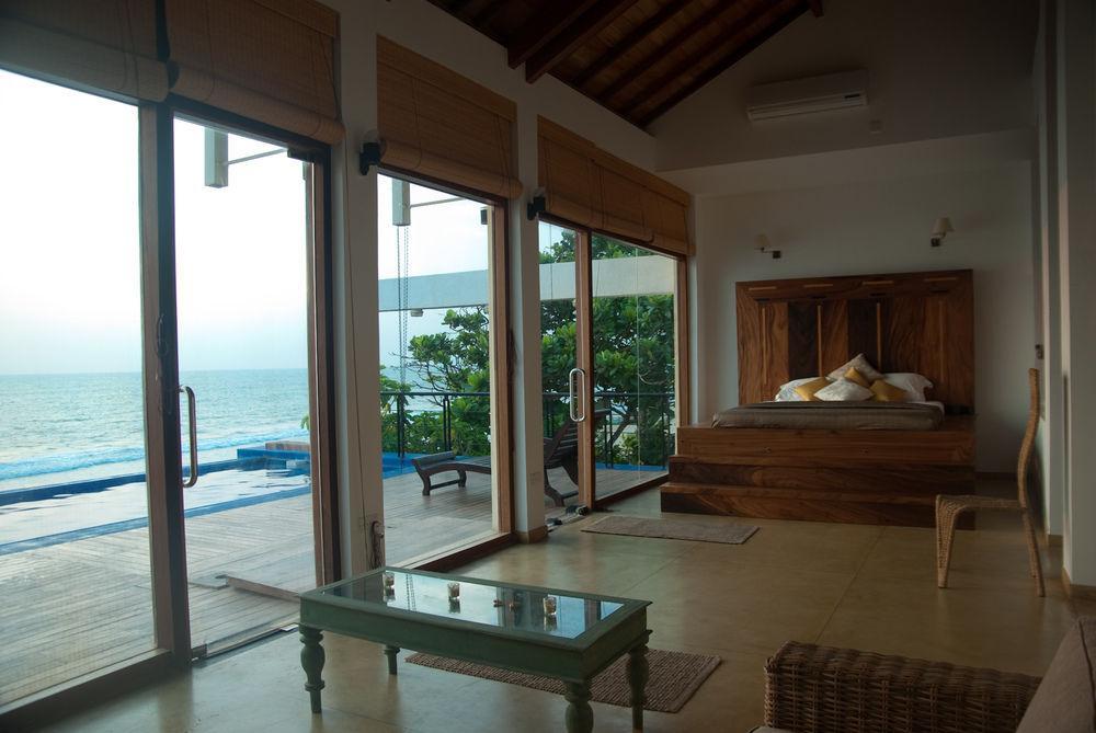 The Cove Hotel Negombo Exterior photo