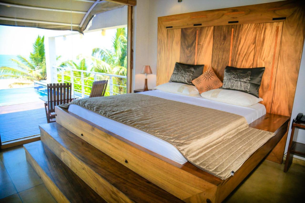 The Cove Hotel Negombo Exterior photo